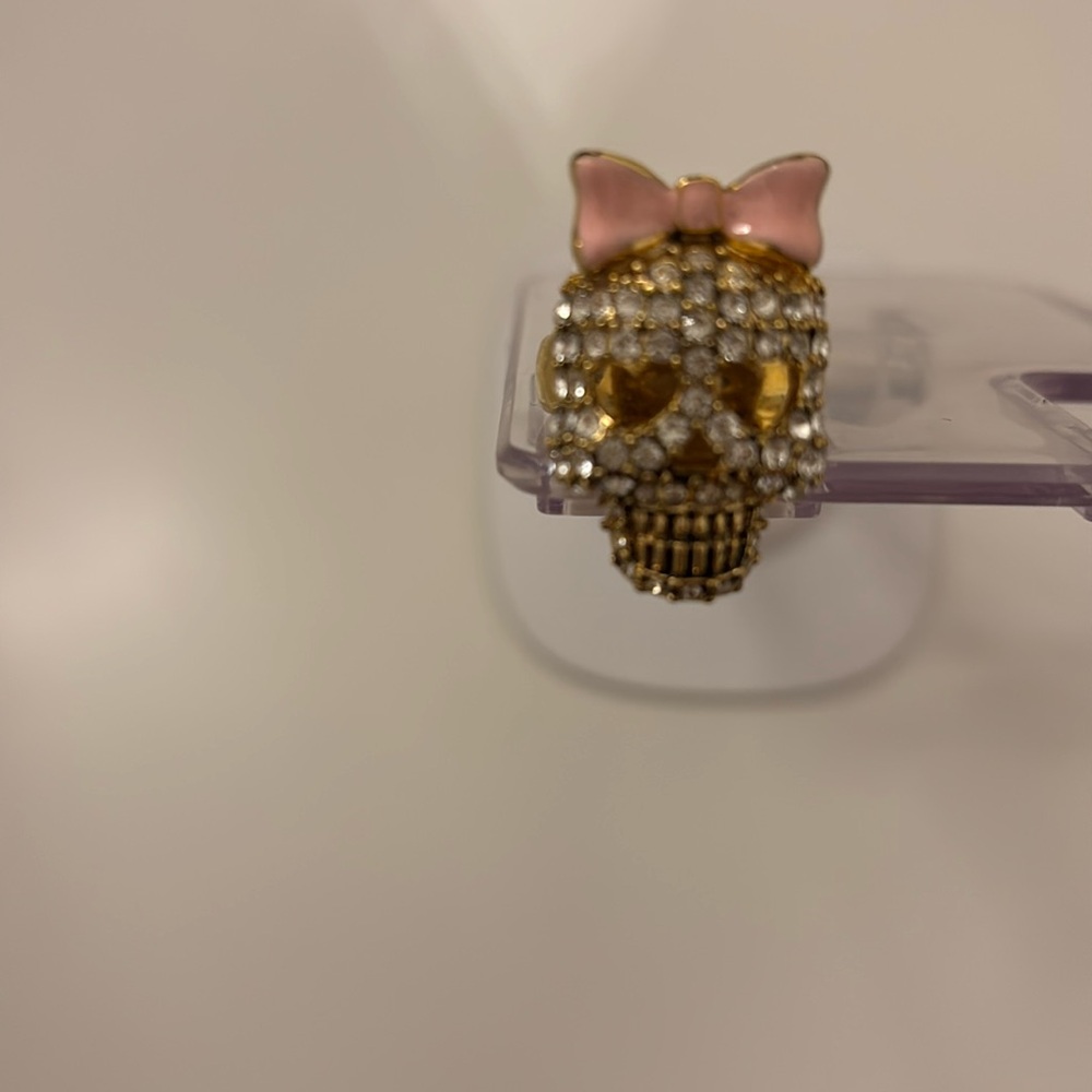 Vintage Betsey Johnson skull ring with  pink bow
